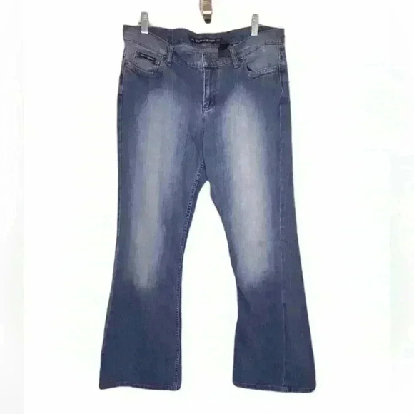 DKNY Y2K Plus Size Low Rise Flare Jeans - Picture 1 of 10